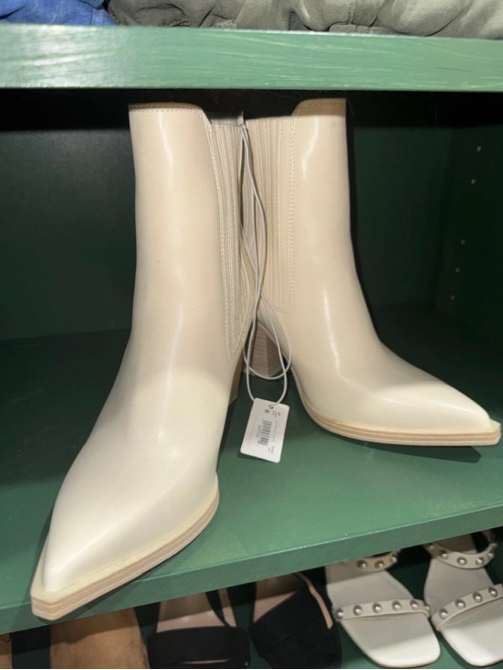 Altar’d State Chelsea Pointed Toe Ankle Boots in Cream NWT